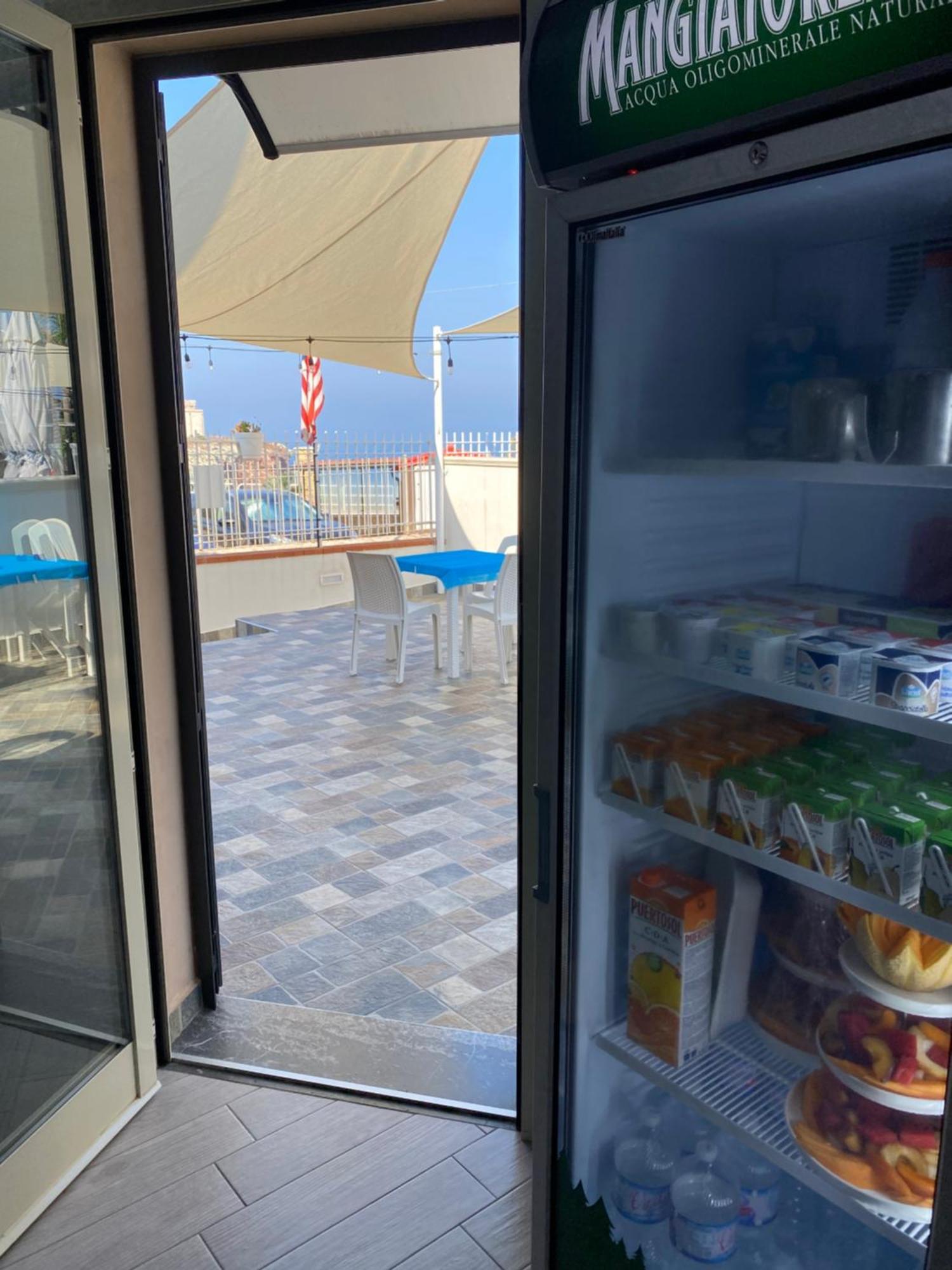 La Ruota B&B Terrasini Eksteriør billede