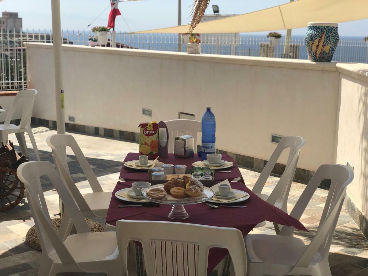 La Ruota B&B Terrasini Eksteriør billede