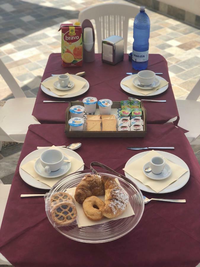 La Ruota B&B Terrasini Eksteriør billede