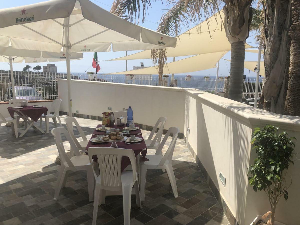 La Ruota B&B Terrasini Eksteriør billede